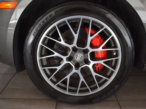 Used 2017 Porsche Macan Turbo image 29