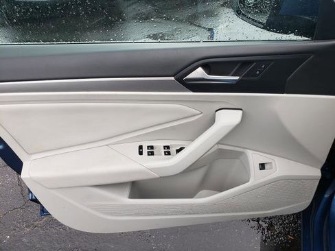 Used 2019 Volkswagen Jetta S w/ Driver Assistance Package image 11