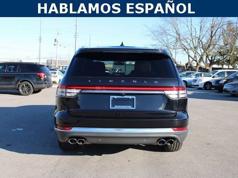 Used 2021 Lincoln Aviator Reserve w/ Elements Package Plus image 4
