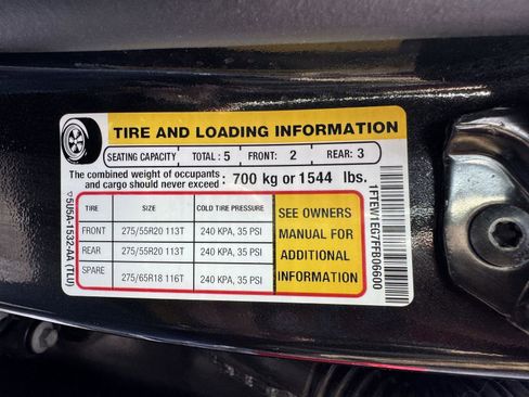 Used 2015 Ford F150 Platinum w/ Equipment Group 701A Luxury image 40