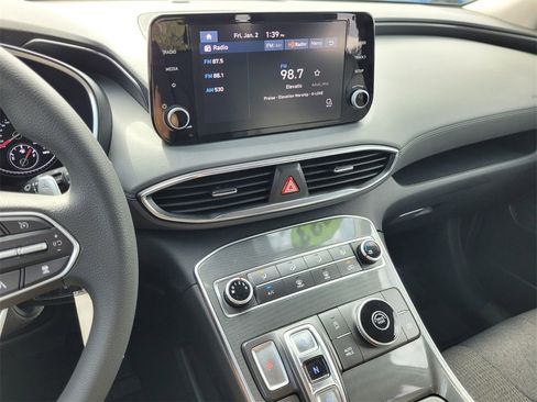 Used 2023 Hyundai Santa Fe SE image 24