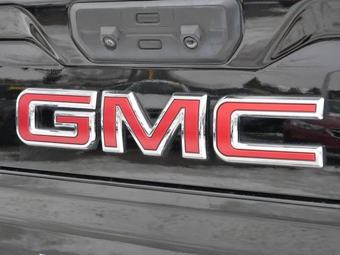 Used 2024 GMC Sierra 2500 Denali w/ Denali Reserve Package image 22