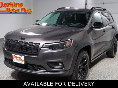 Used 2022 Jeep Cherokee Latitude w/ Sun & Sound Group AWD/4WD image 1