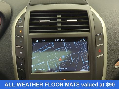 Used 2017 Lincoln MKC Reserve w/ Lincoln MKC Climate Package AWD/4WD image 8