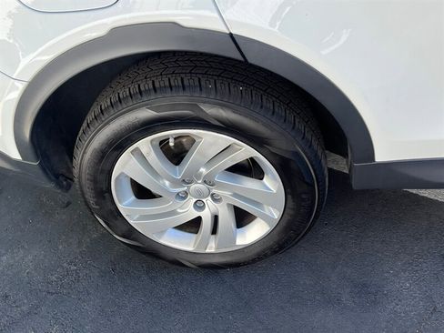 Used 2020 Land Rover Discovery Sport image 12