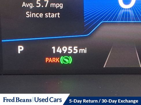 Certified 2023 Volkswagen Taos SE w/ Panoramic Sunroof Package AWD/4WD image 20