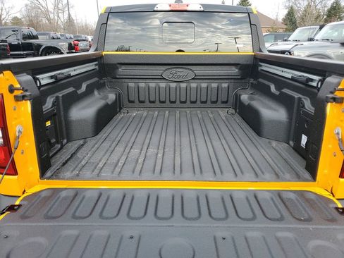 New 2026 Ford Maverick Lariat w/ Black Appearance Package image 32