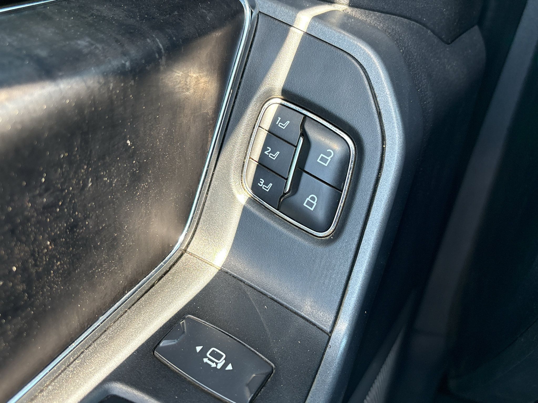 Used 2023 Ford F250 Lariat w/ Lariat Ultimate Package AWD/4WD image 29