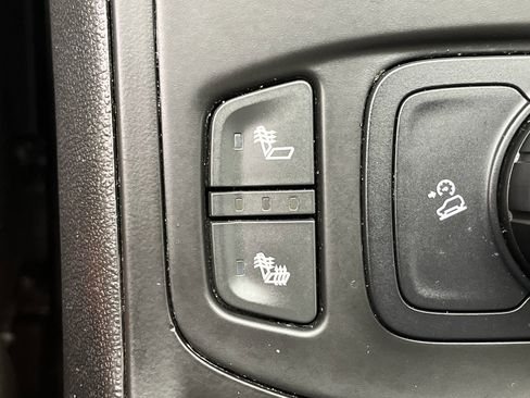 Used 2018 GMC Terrain SLE w/ Driver Convenience Package image 21