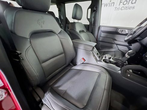 New 2025 Ford Bronco Badlands image 17