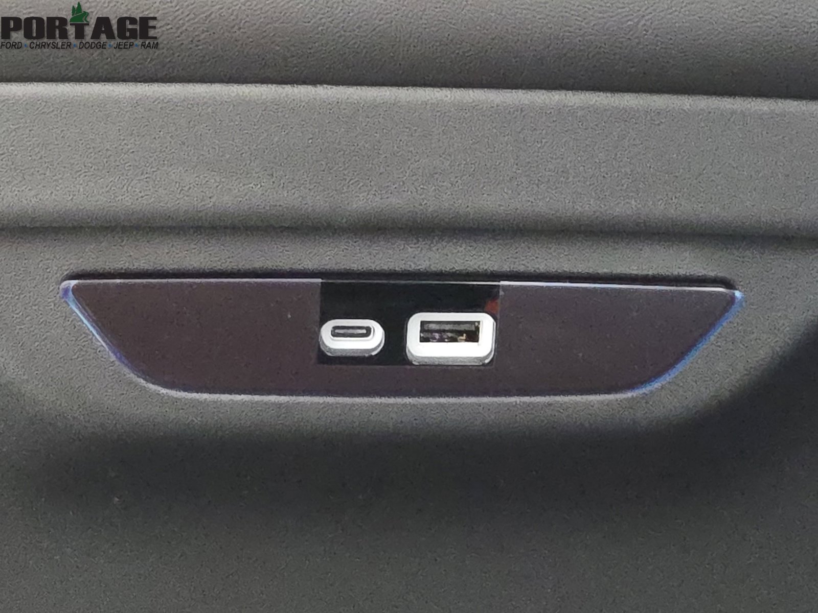 New 2027 Chrysler Pacifica Select AWD/4WD image 29