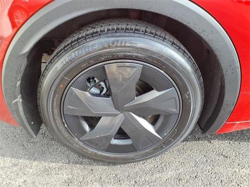 Certified 2023 Toyota Prius LE image 26