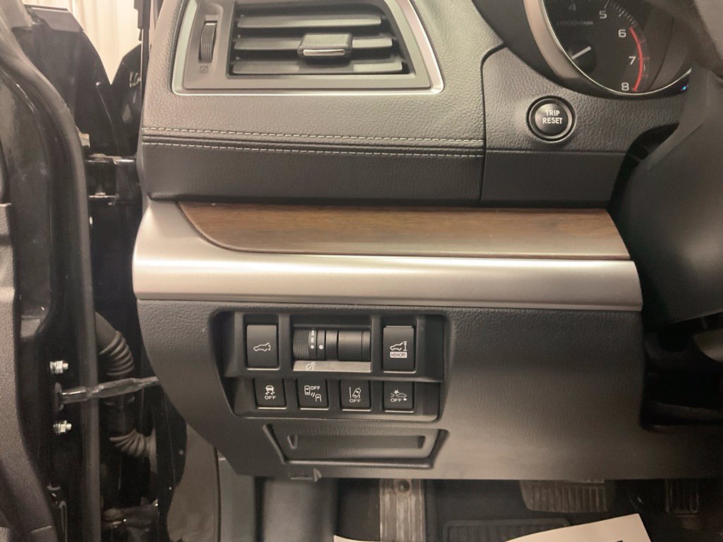 Used 2019 Subaru Outback 2.5i Touring AWD/4WD image 14