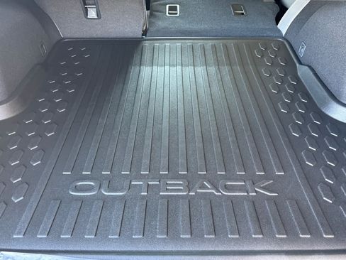 Certified 2025 Subaru Outback Premium AWD/4WD image 14