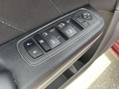Used 2023 Dodge Charger SXT RWD image 17
