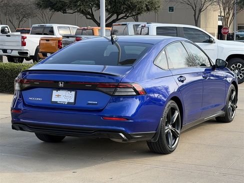 Used 2024 Honda Accord Sport image 4