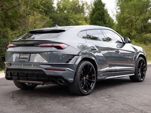 Used 2024 Lamborghini Urus S image 9