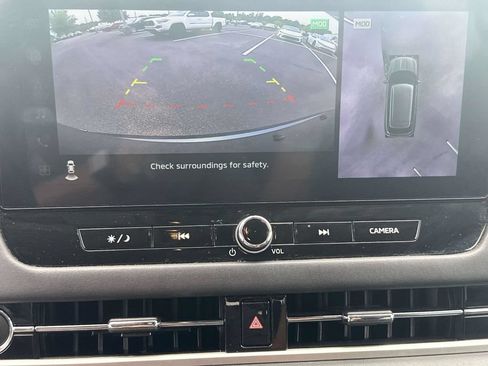 Used 2025 Mitsubishi Outlander SE FWD image 17