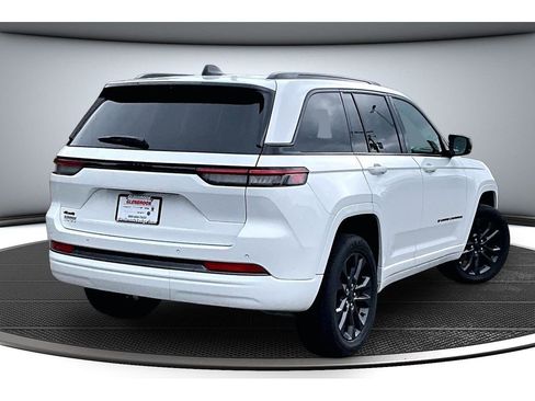 Certified 2026 Jeep Grand Cherokee Limited AWD/4WD image 15