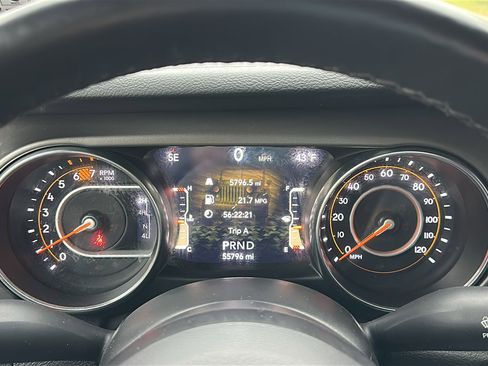 Used 2022 Jeep Wrangler Unlimited Sport image 19