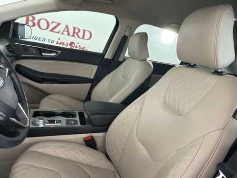 Used 2023 Ford Edge Titanium AWD/4WD image 11
