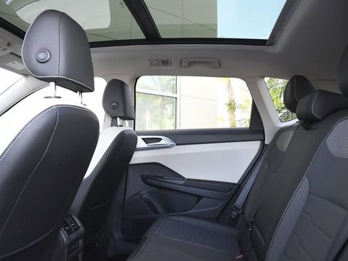 Used 2025 Volkswagen Taos SE image 25