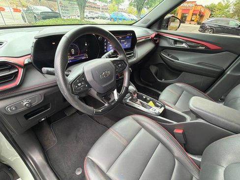 Used 2024 Chevrolet TrailBlazer RS w/ Driver Confidence Package AWD/4WD image 10