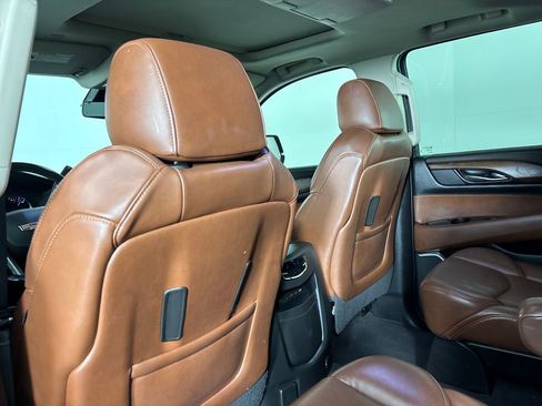 Used 2020 Cadillac Escalade Premium Luxury AWD/4WD image 28