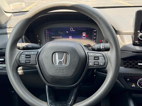 Certified 2023 Honda Accord EX image 13