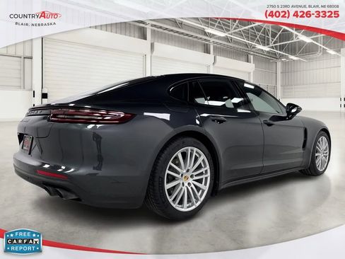 Used 2018 Porsche Panamera 4S image 5