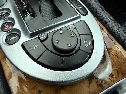 Used 2011 Mercedes-Benz SL 63 AMG image 22