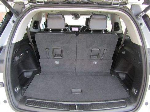 Used 2023 Jeep Grand Cherokee L Limited AWD/4WD image 35