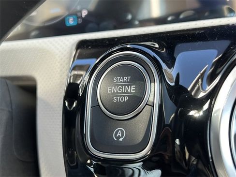 Certified 2025 Mercedes-Benz CLA 250 4MATIC image 31