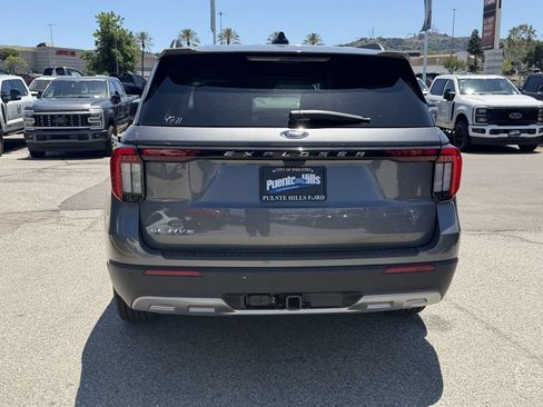New 2026 Ford Explorer Active w/ Active Comfort Package RWD image 5