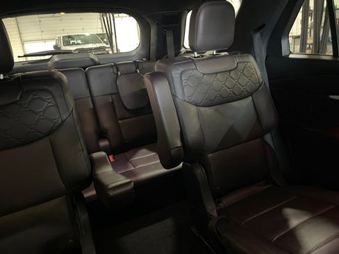 Used 2025 Ford Explorer Platinum w/ LUX Leather Package image 14