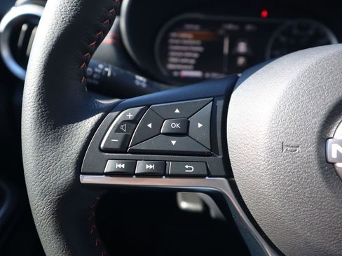 New 2025 Nissan Versa SR w/ Trunk Package image 19