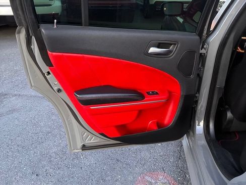 Used 2018 Dodge Charger R/T Scat Pack RWD image 53