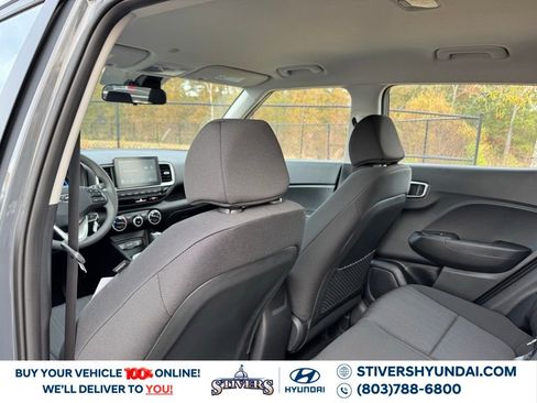New 2026 Hyundai Venue SE image 20