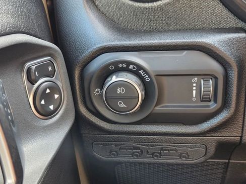 Used 2026 Jeep Gladiator Willys image 16