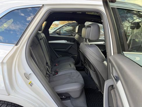 Used 2021 Audi SQ5 Prestige w/ Prestige Package image 22