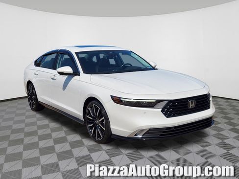 Certified 2023 Honda Accord Touring image 1