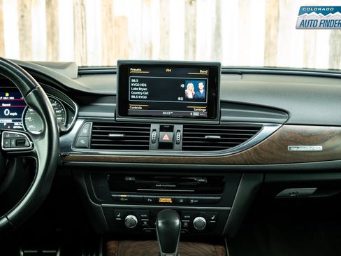 Used 2018 Audi S6 Prestige w/ Prestige Package image 21