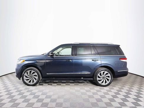 Used 2022 Lincoln Navigator Reserve AWD/4WD image 8