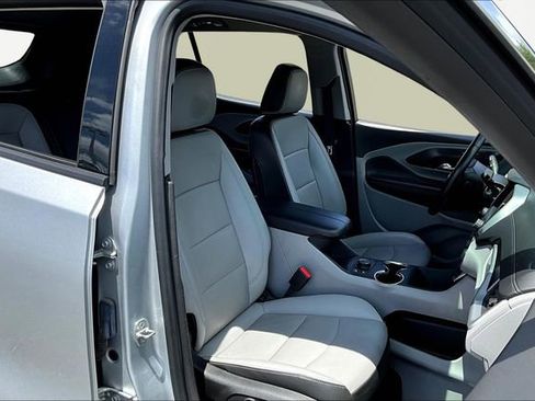 Used 2022 GMC Terrain SLT image 19
