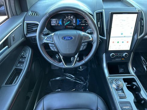 Used 2023 Ford Edge ST-Line image 13