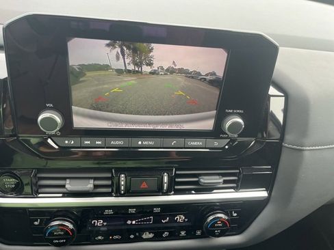 New 2025 Nissan Pathfinder SV image 14