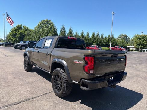 Used 2025 Chevrolet Colorado Trail Boss AWD/4WD image 3