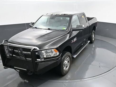 Used 2018 RAM 2500 Tradesman w/ Chrome Appearance Group image 19