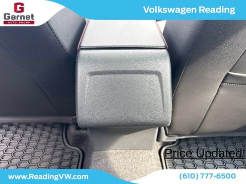 Used 2026 Volkswagen Jetta GLI Autobahn FWD image 37