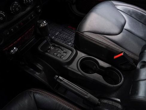 Used 2017 Jeep Wrangler Rubicon AWD/4WD image 54